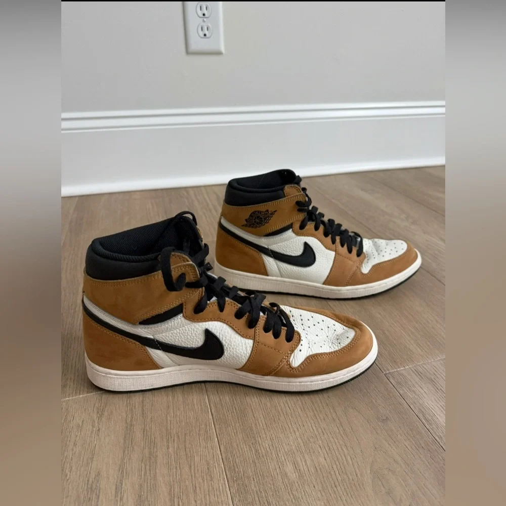 AIR JORDAN 1 RETRO HIGH OG “Rookie of the Year